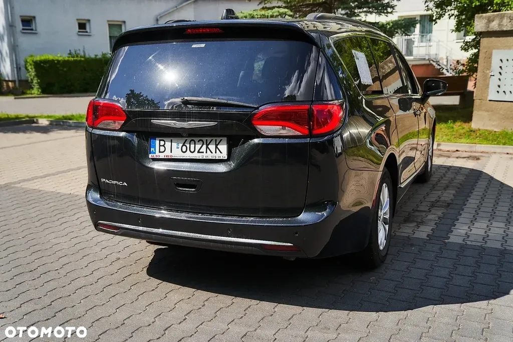 Chrysler Pacifica - 37