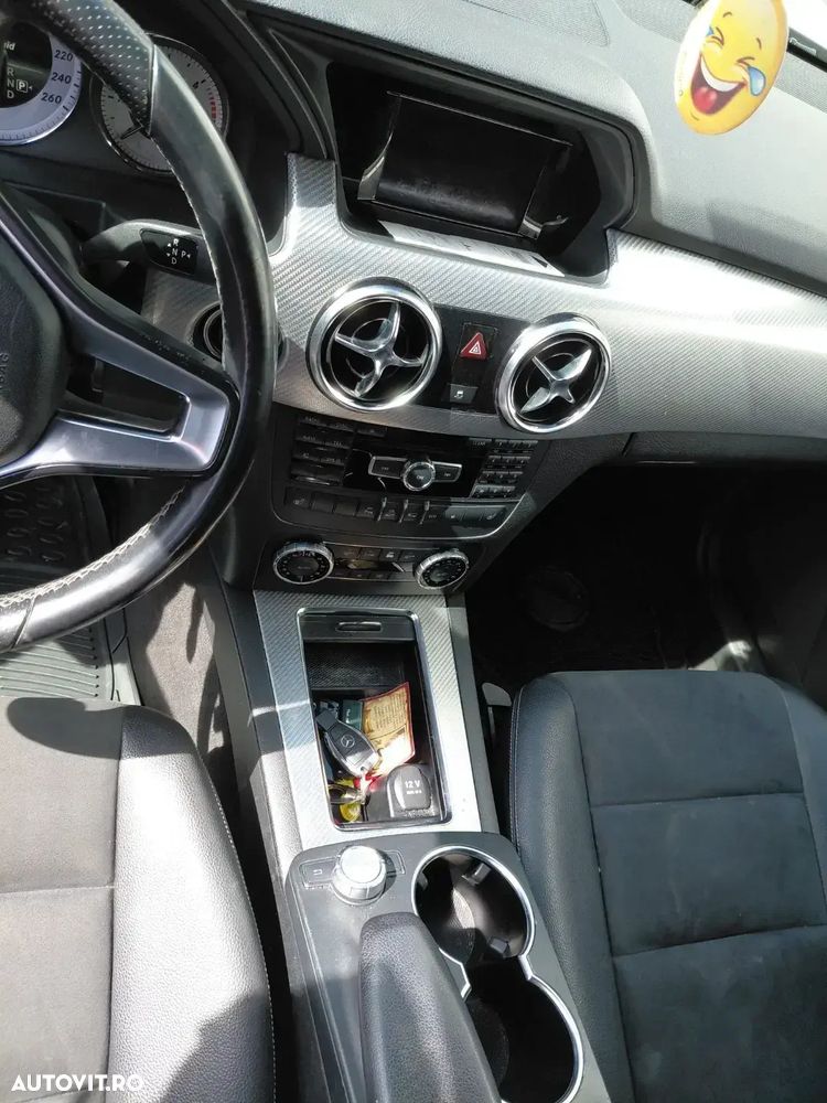 Mercedes-Benz GLK - 7