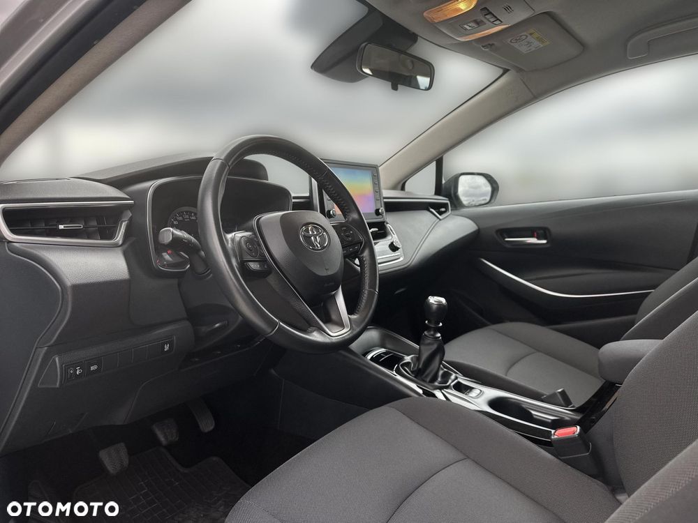 Toyota Corolla - 10
