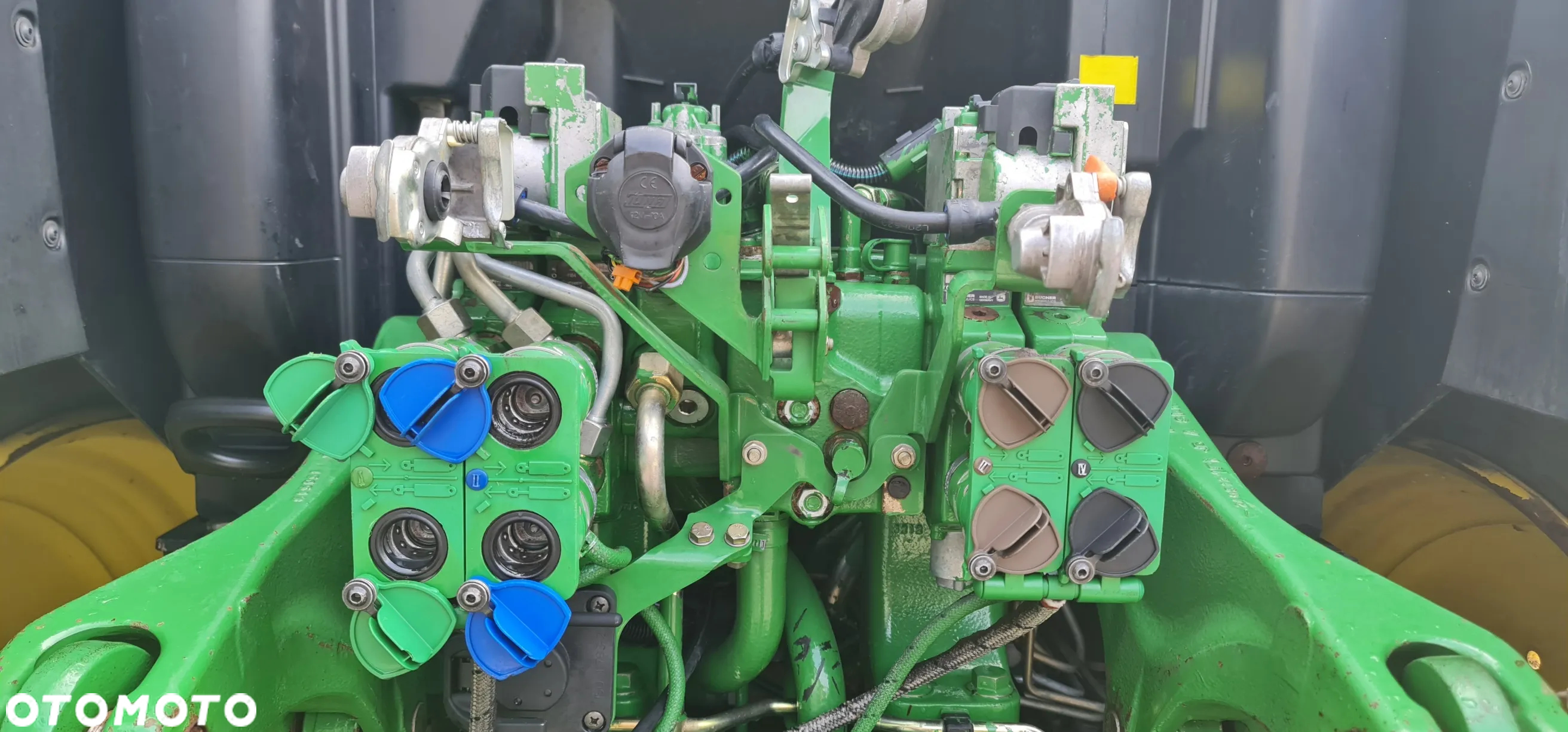 John Deere 6210 R - 14