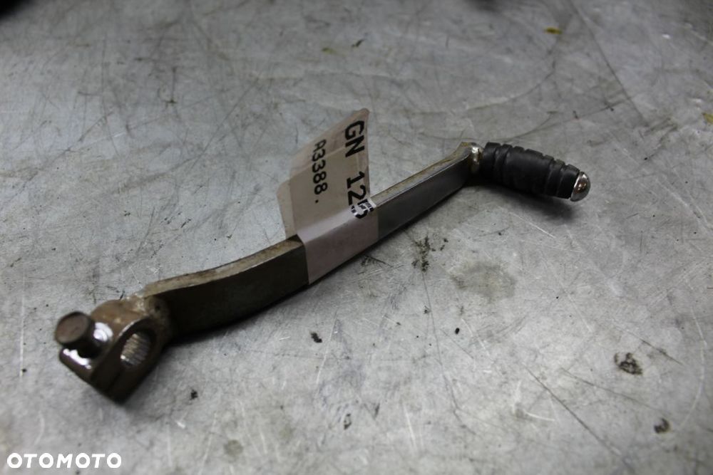 Suzuki GN 125 dźwignia zmiany biegów ORYGINAŁ - 3