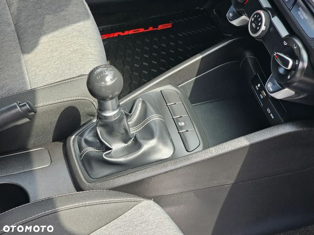 Kia Stonic 1.2 M - 32