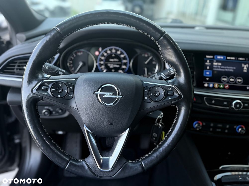 Opel Insignia - 19