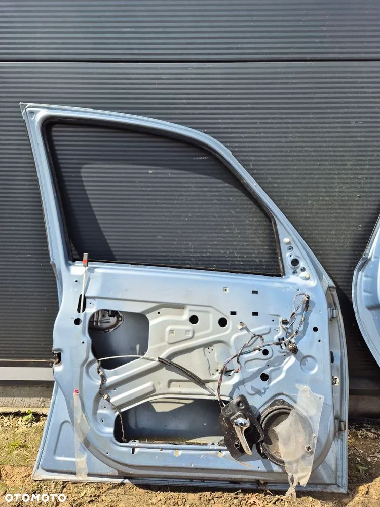 DRZWI OPEL MERIVA A - 14