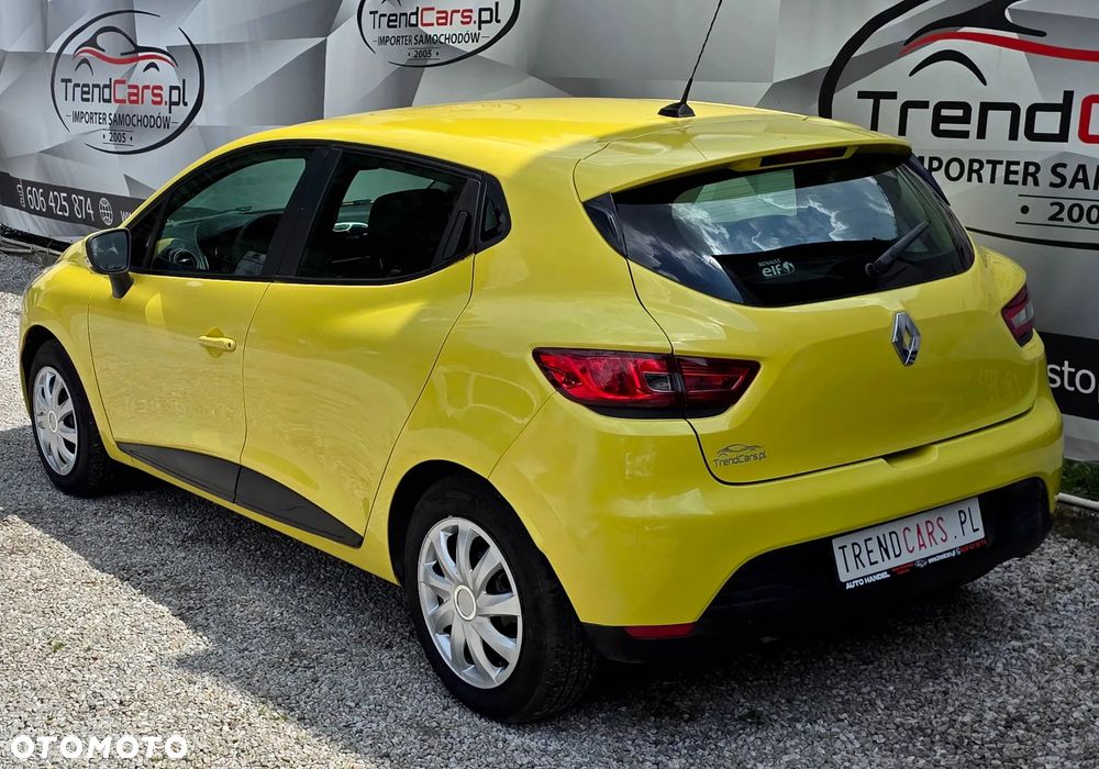 Renault Clio 1.2 16V 75 Experience - 13
