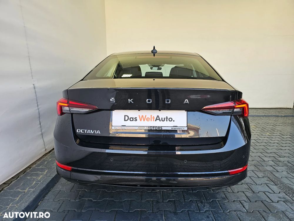 Skoda Octavia 2.0 TDI DSG Ambition - 22