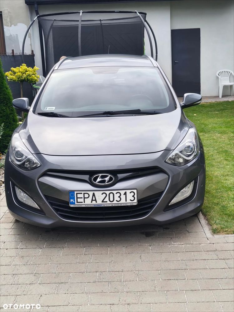 Hyundai i30 i30cw 1.6 CRDi Fifa World Cup Edition - 2