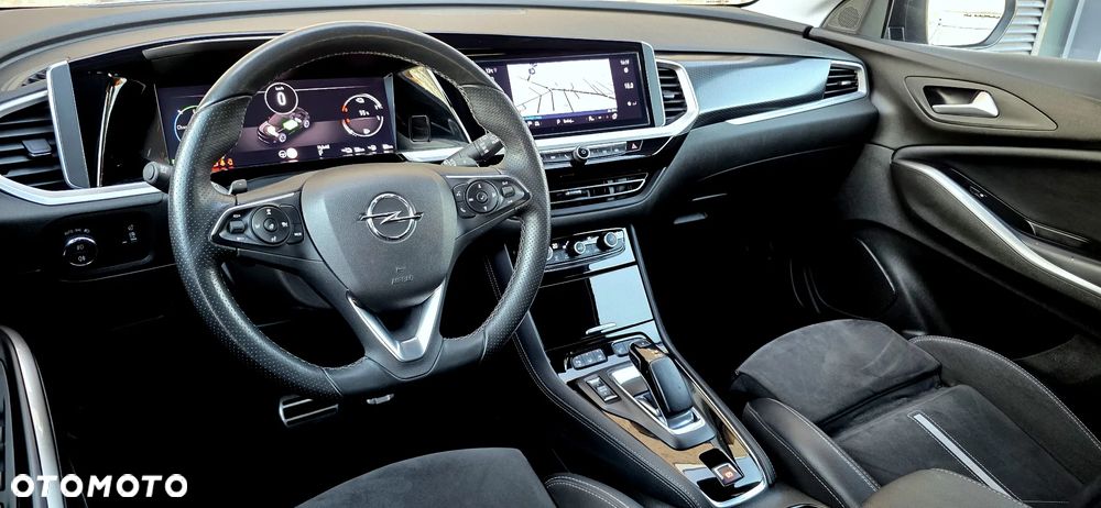 Opel Grandland 1.6 T PHEV 4x4 GS Line - 8