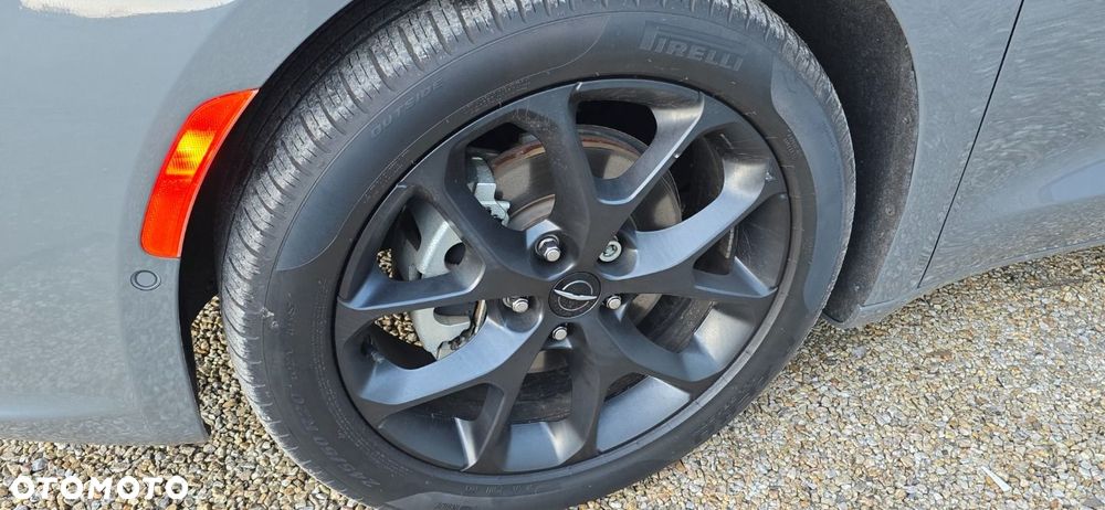 Chrysler Pacifica - 15