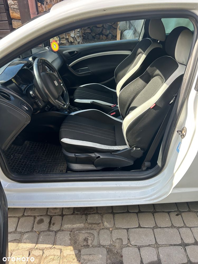 Seat Ibiza SC 1.4 TSI Cupra DSG - 10