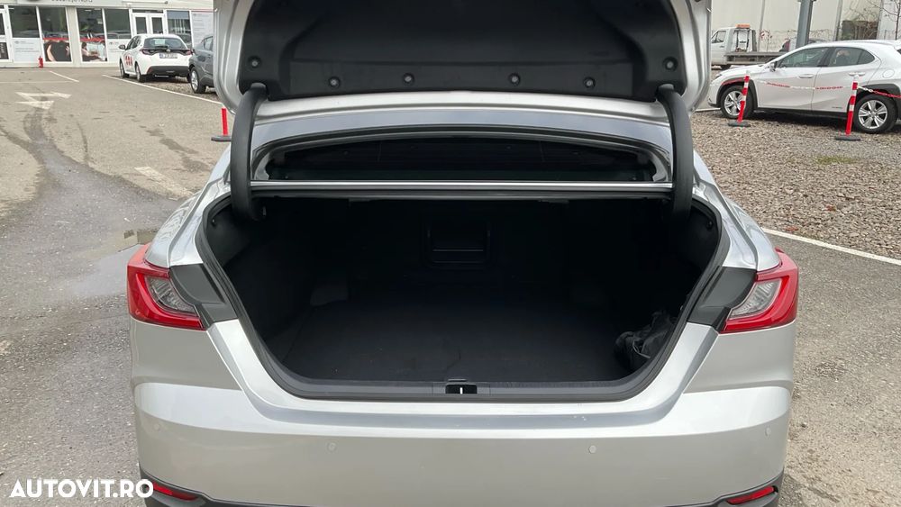 Toyota Camry ver-2-5-hybrid-exclusive - 35