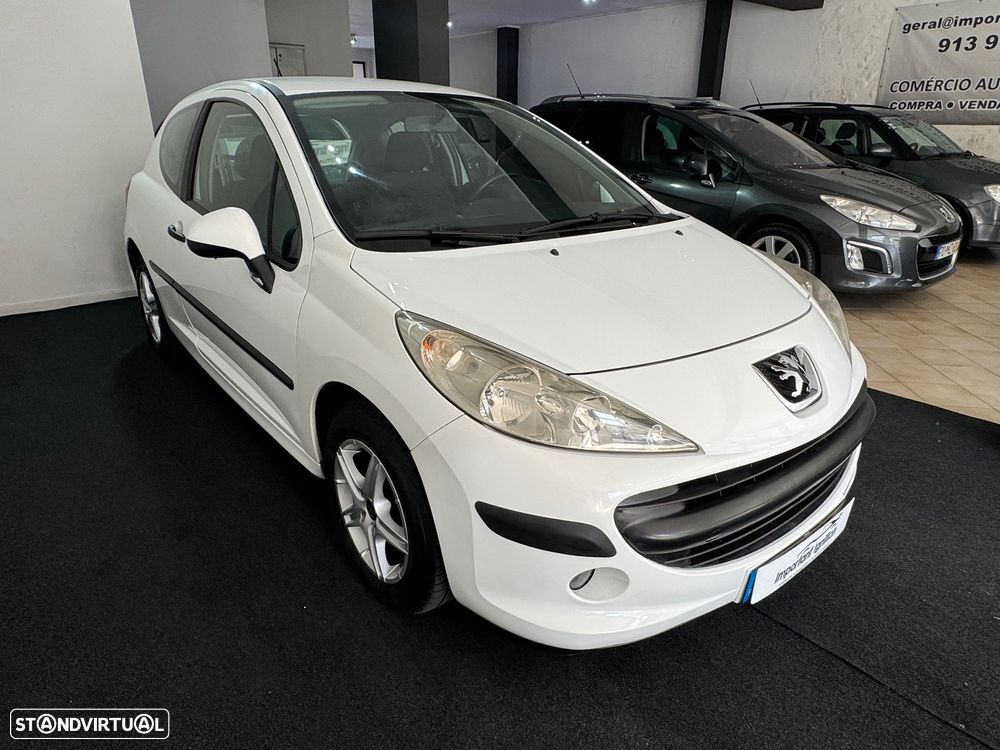 Peugeot 207 van - 3