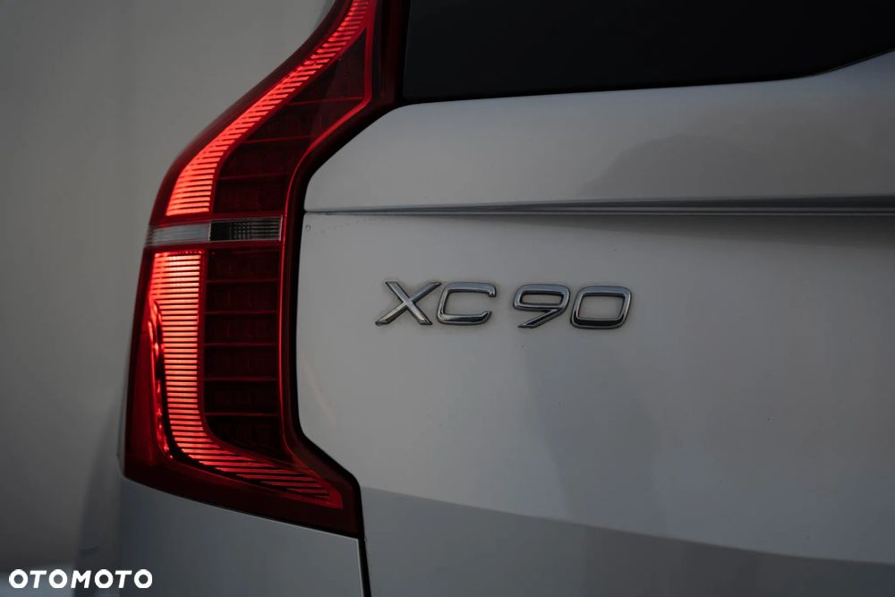 Volvo XC 90 B5 D AWD Geartronic Momentum - 13