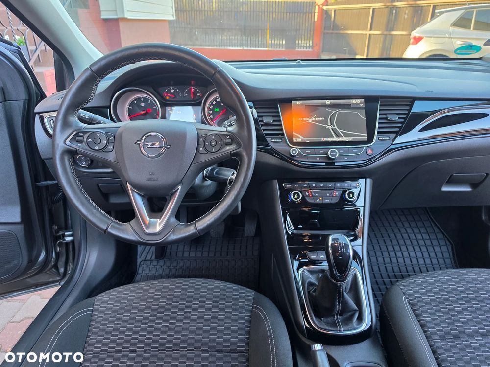 Opel Astra 1.4 T Cosmo EU6 - 27