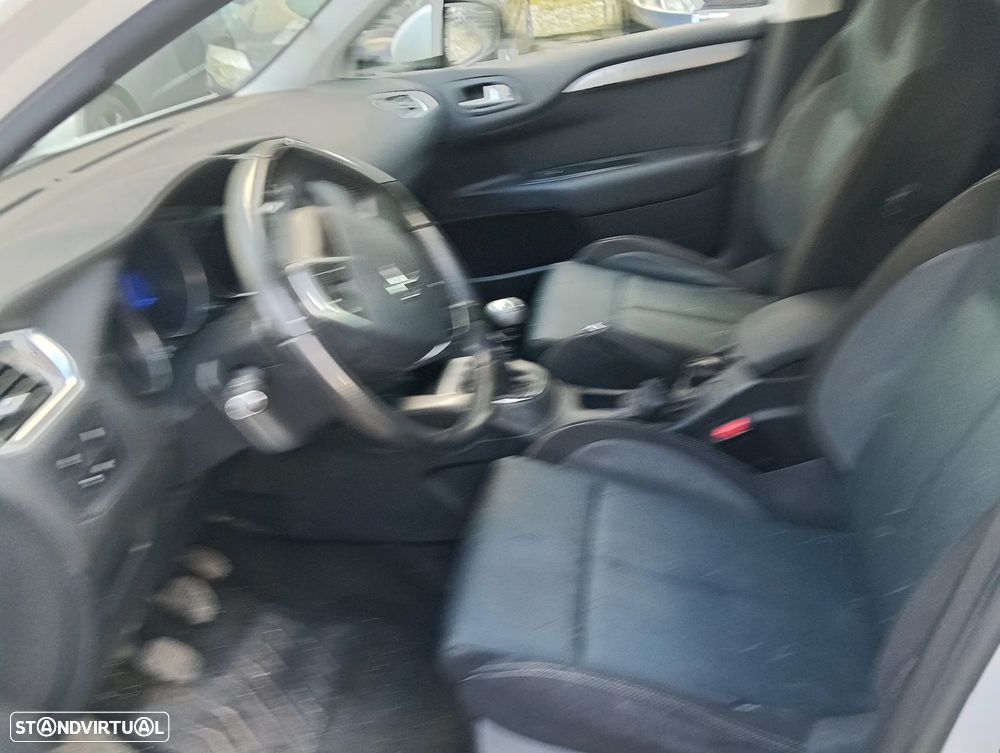 Citroën C4 1.6 HDi Seduction - 25