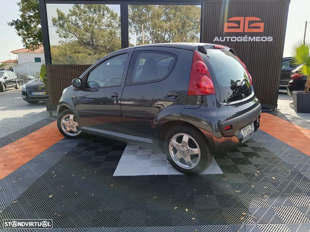 Peugeot 107 1.0 Urban - 7