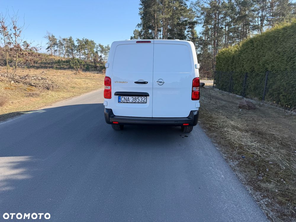 Opel Vivaro - 11