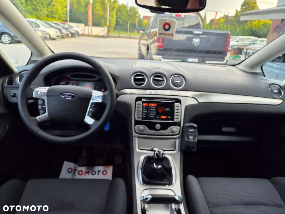 Ford S-Max - 25