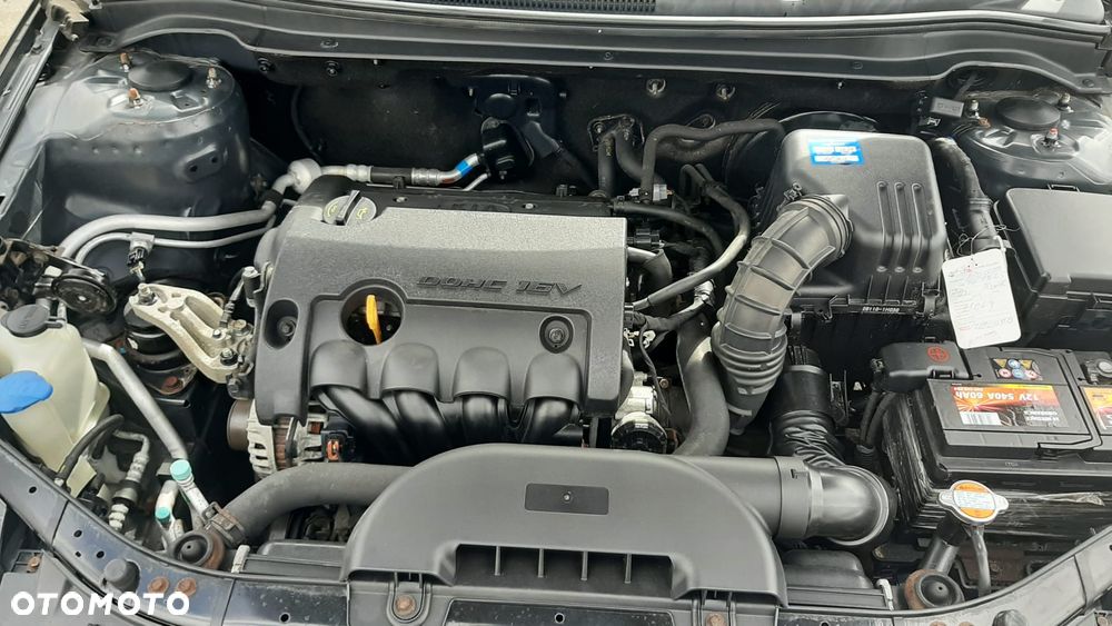 Kia Ceed 1.4 CVVT Attract - 32