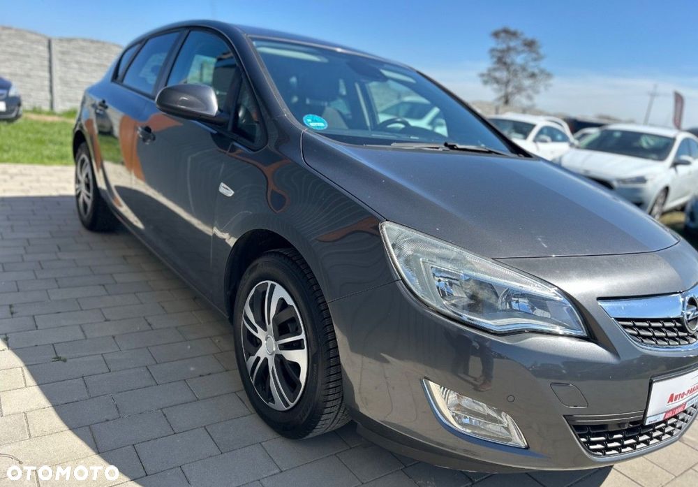 Opel Astra - 12