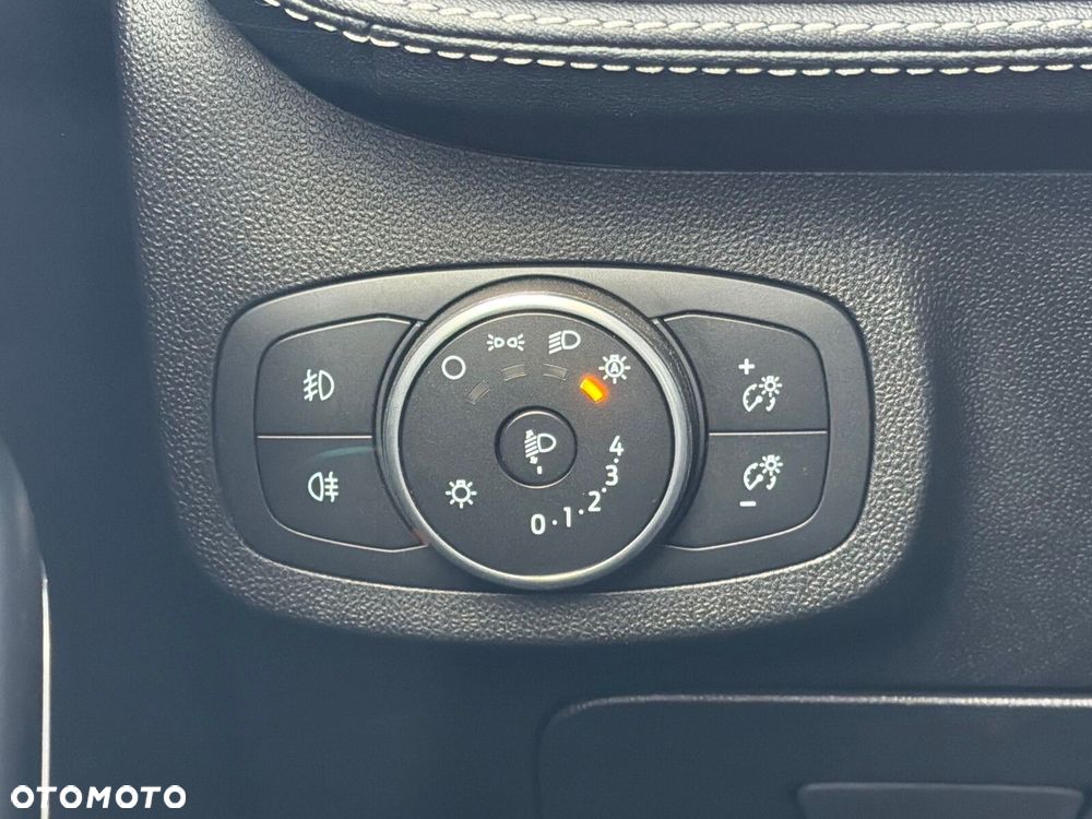 Ford Fiesta - 21
