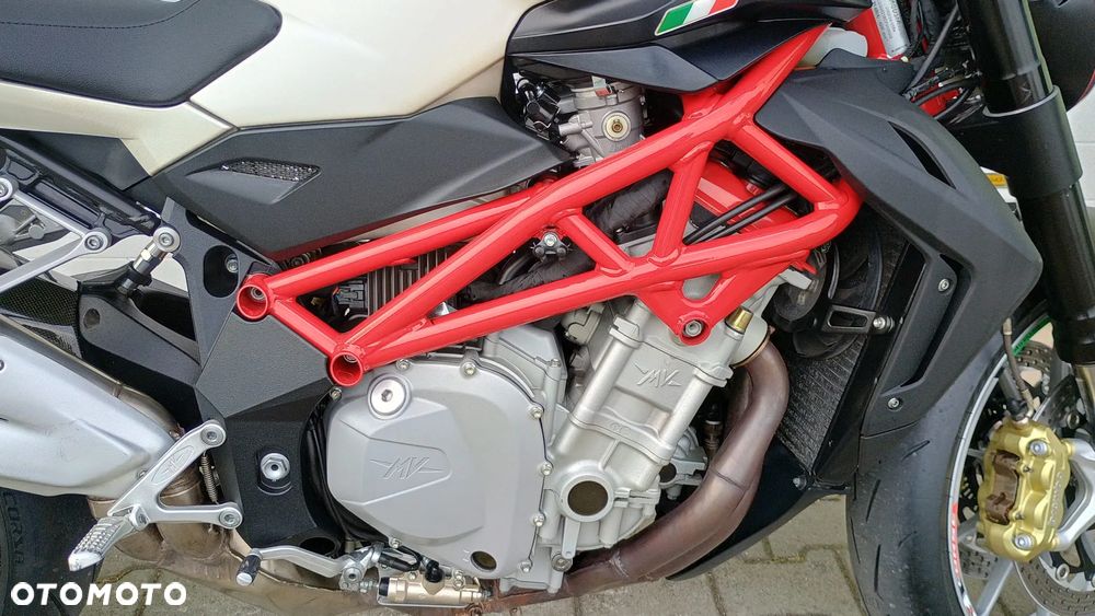 MV AGUSTA Brutale - 30