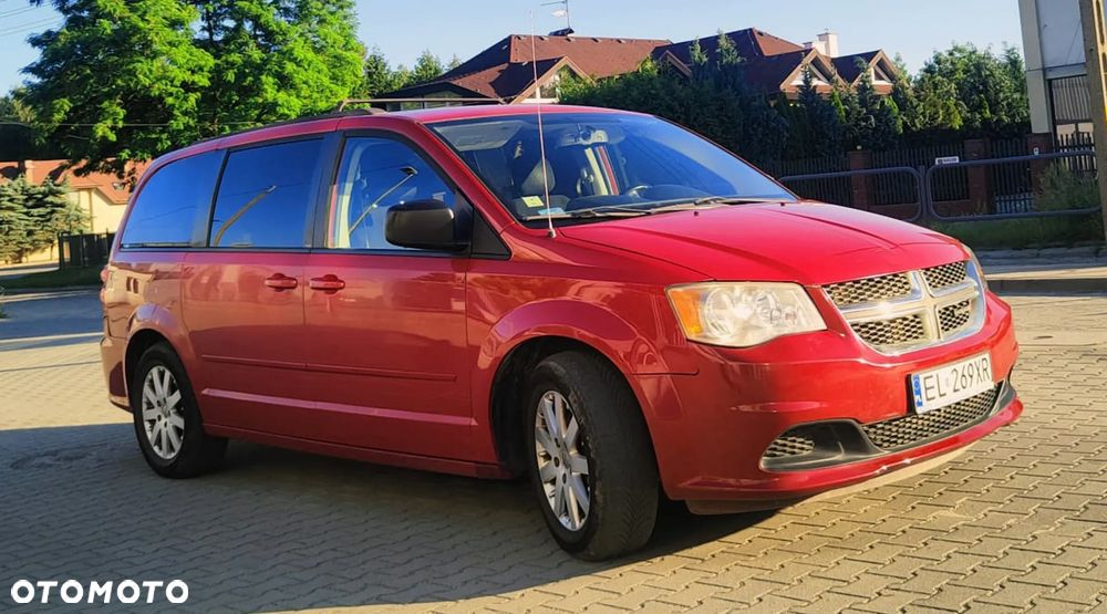 Dodge Grand Caravan - 3