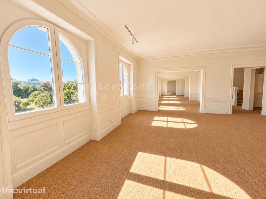 ESCRITÓRIO DUPLEX PARA ARRENDAMENTO COM 8 SALAS [SIDÓNIO PAIS] - Grande imagem: 4/39