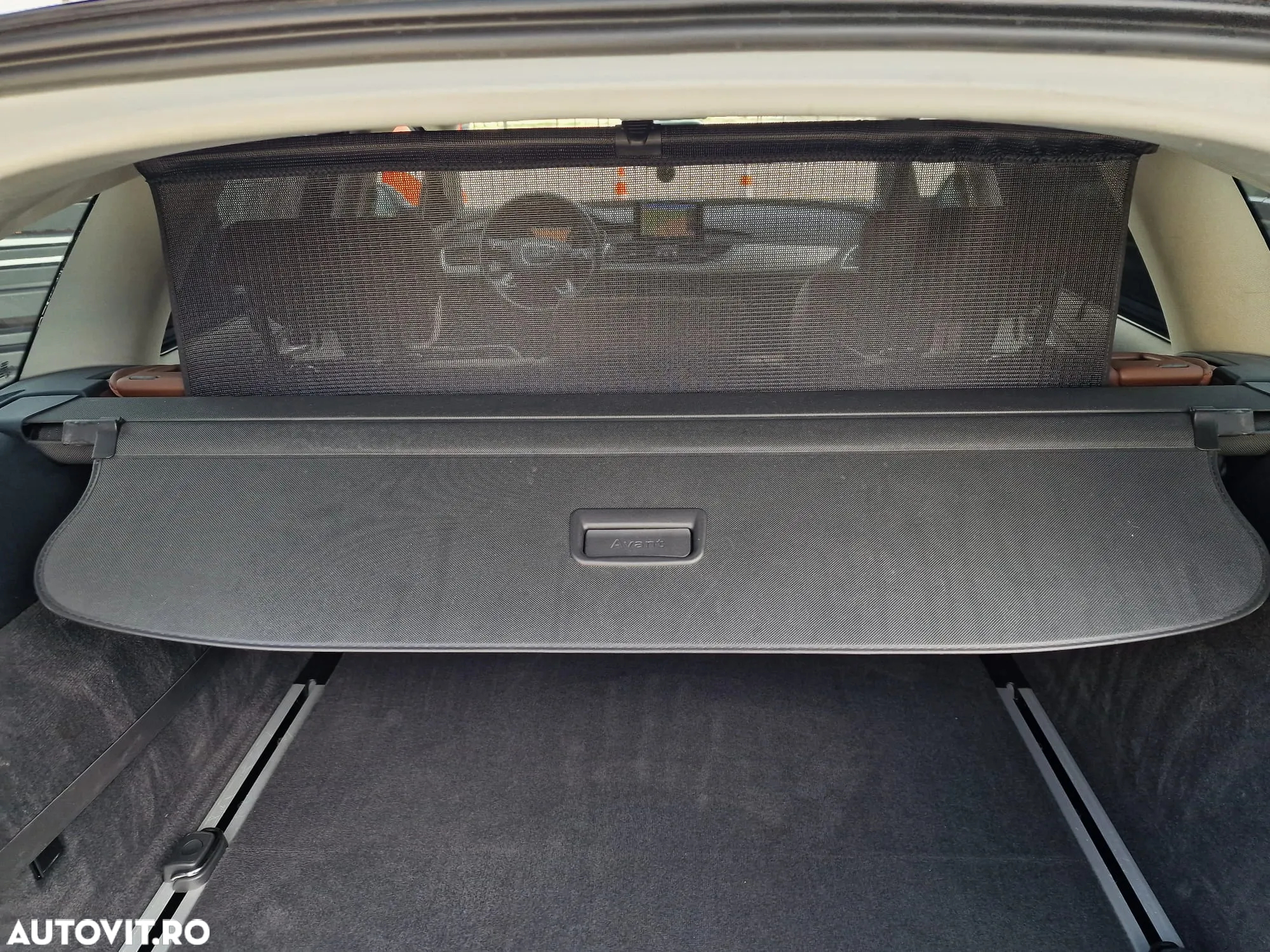 Audi A6 Avant 2.0 TDI Ultra S tronic - 25
