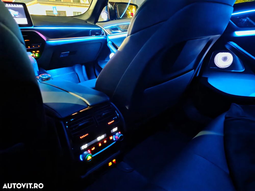 BMW Seria 5 530e Aut. M Sport Edition - 38