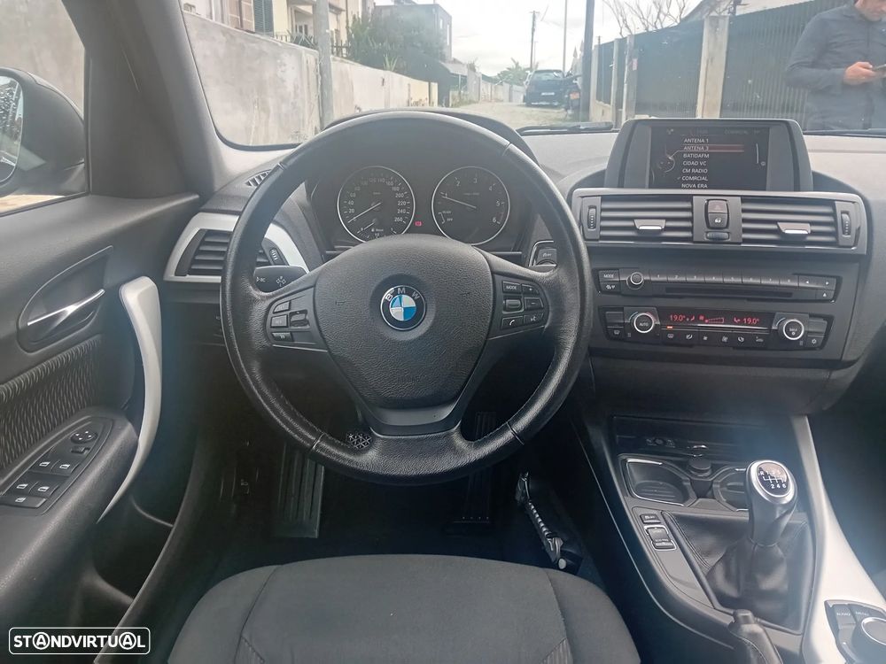 BMW 116 d Line Urban - 14