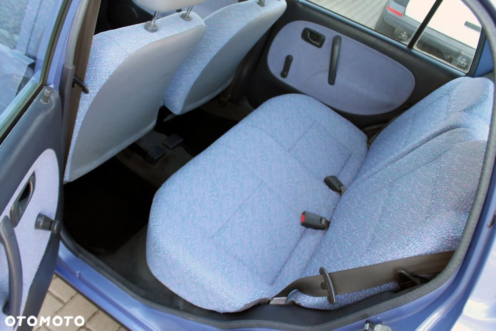 Daihatsu Cuore - 11