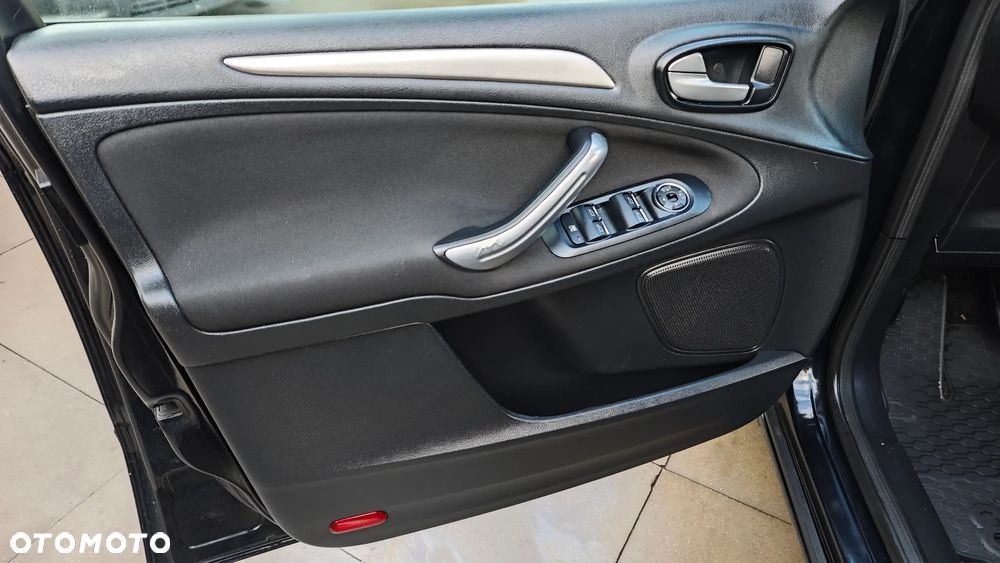 Ford S-Max 2.0 Titanium - 10