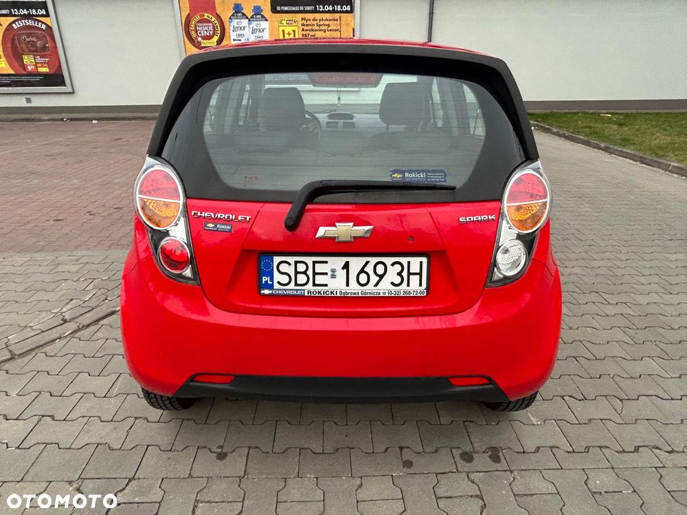 Chevrolet Spark 1.0 Base - 11