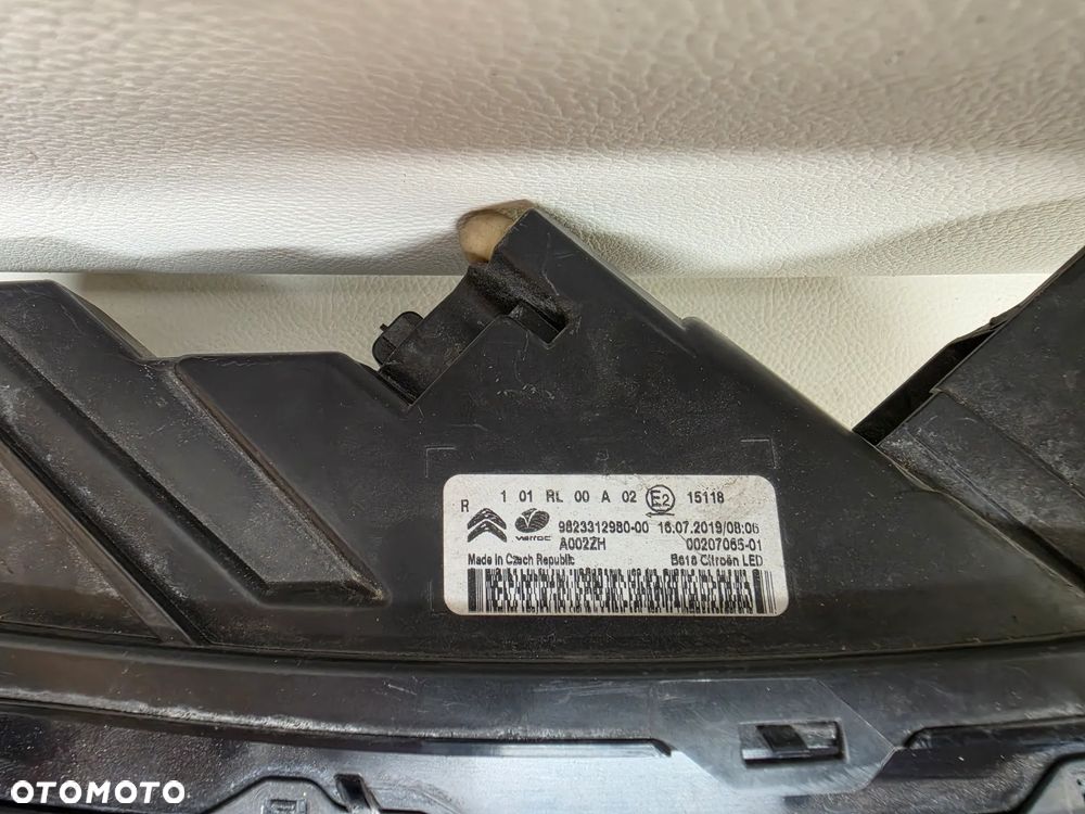 LAMPA LED DRL CITROEN C3 3 III LIFT 20- KIERUNEK KIERUNKOWSKAZ PRZOD PRZEDNIA - 2