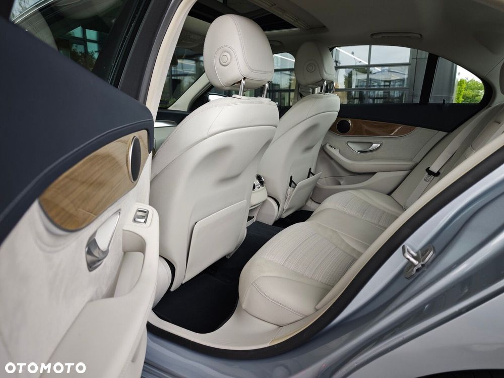Mercedes-Benz Klasa C 220 (BlueTEC) d 7G-TRONIC - 13