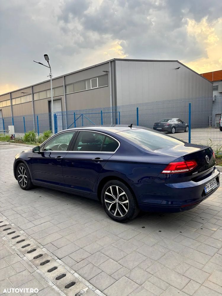 Volkswagen Passat - 8