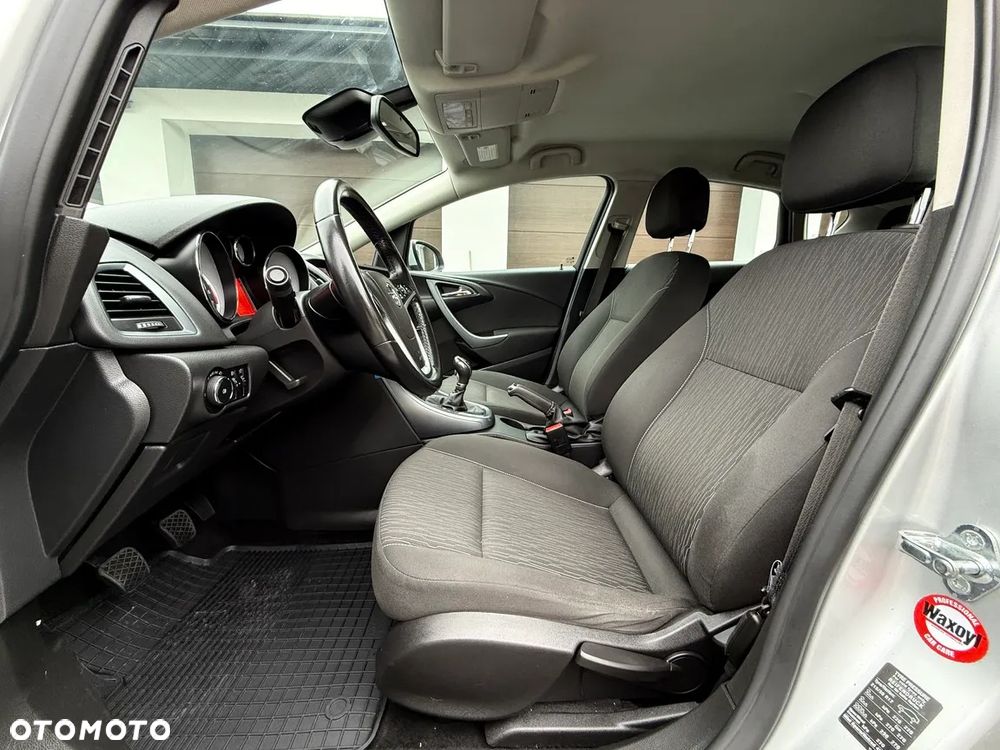 Opel Astra GTC 1.4 Turbo - 14