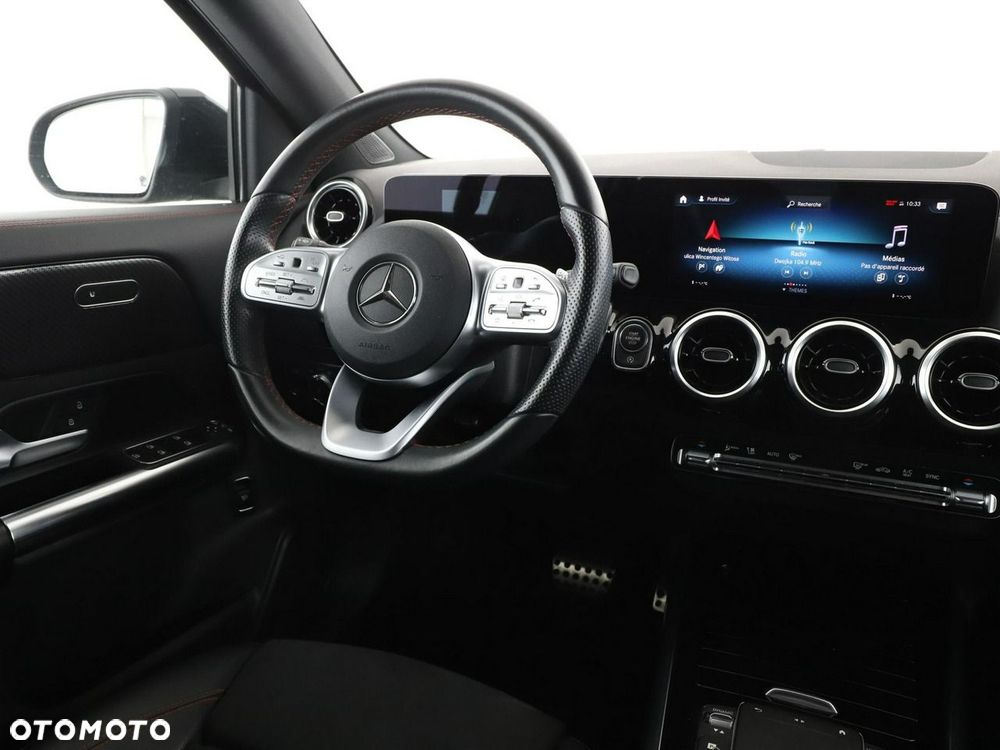 Mercedes-Benz GLA 220 d 4Matic 8G-DCT AMG Line - 17