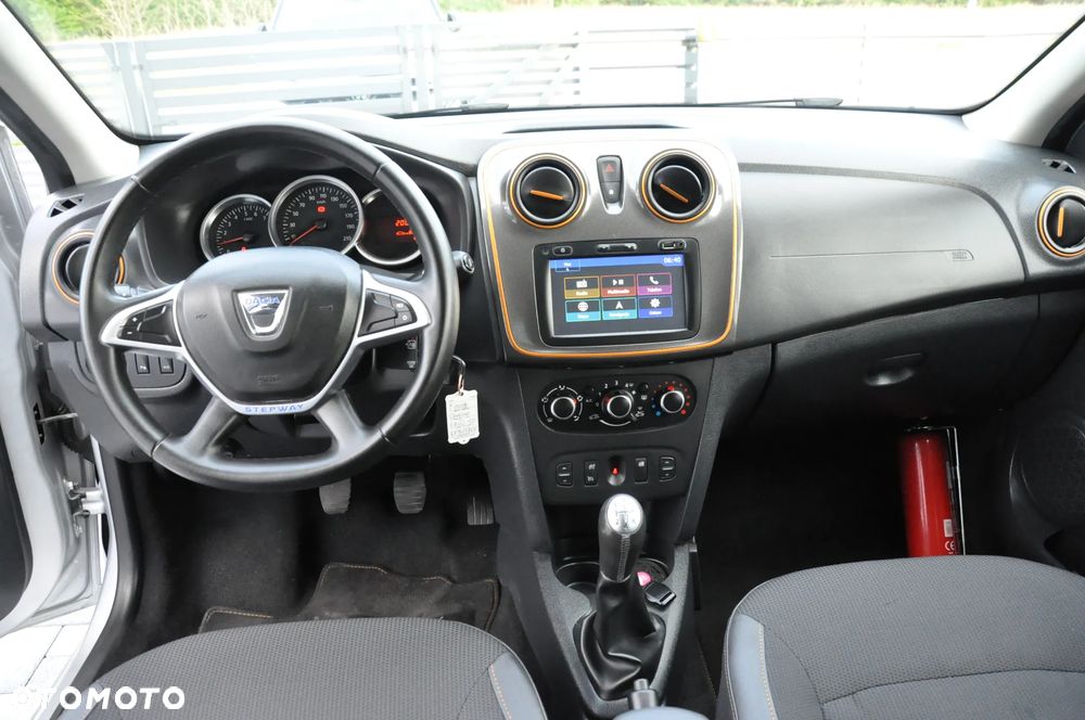 Dacia Sandero Stepway 0.9 TCe Laureate S&S - 16
