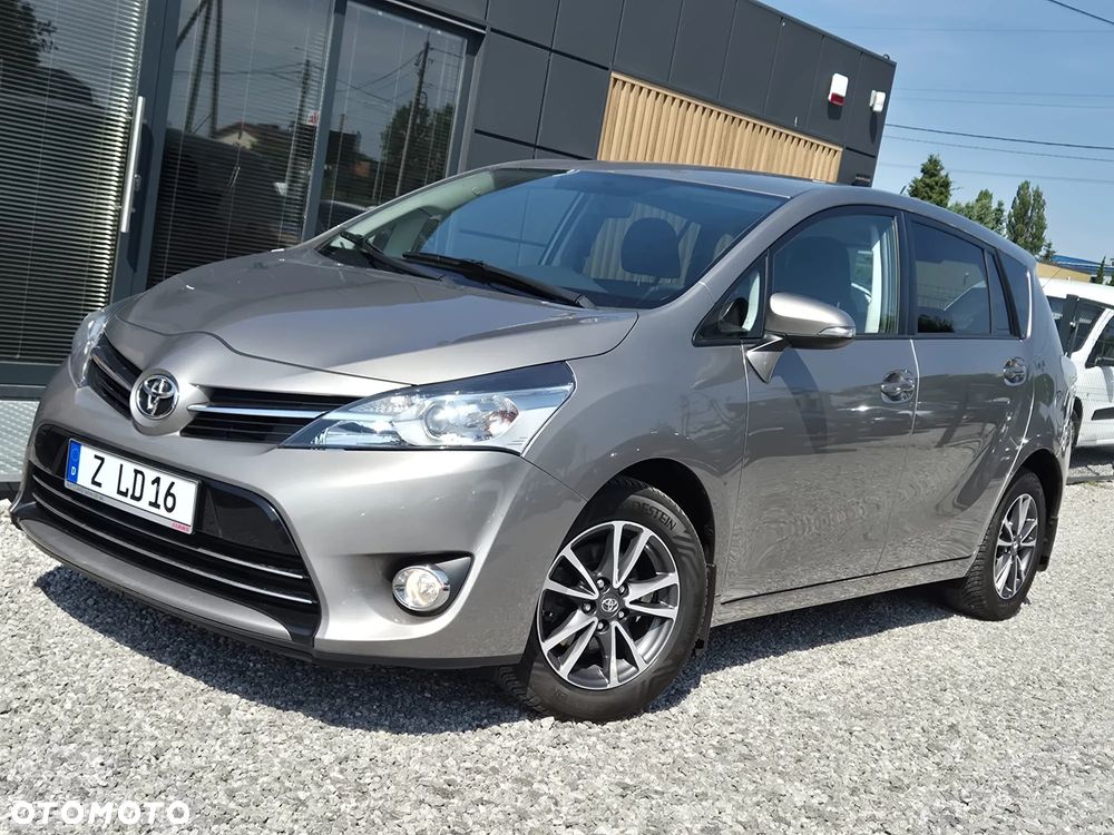 Toyota Verso 1.6 D-4D Prestige - 3
