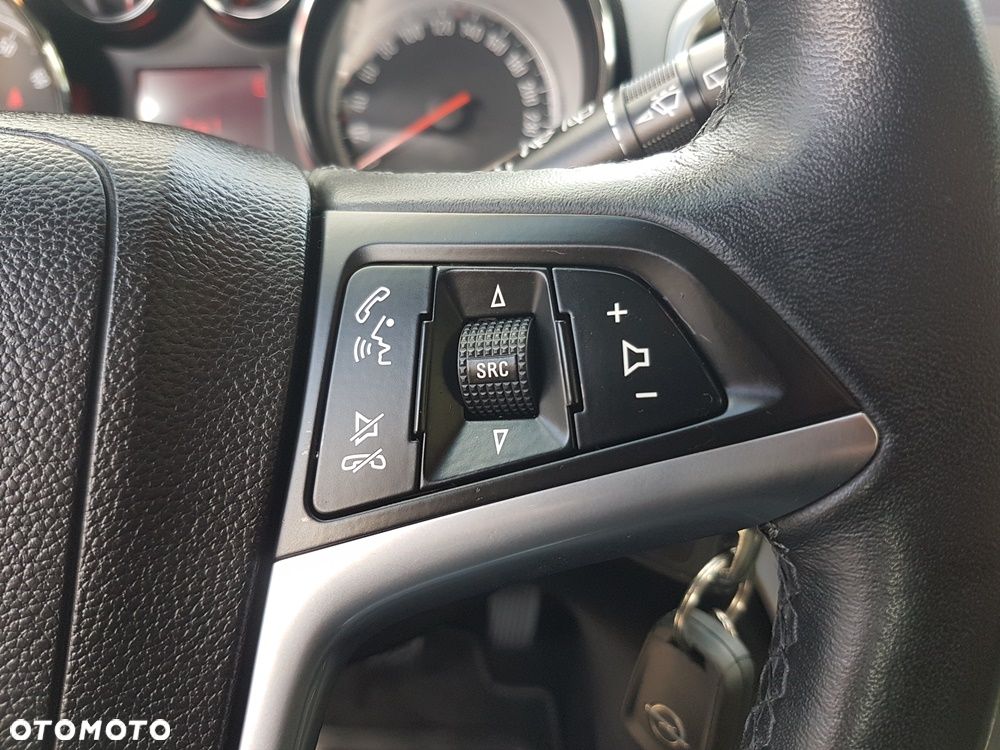Opel Astra 1.4 Turbo Cosmo - 19