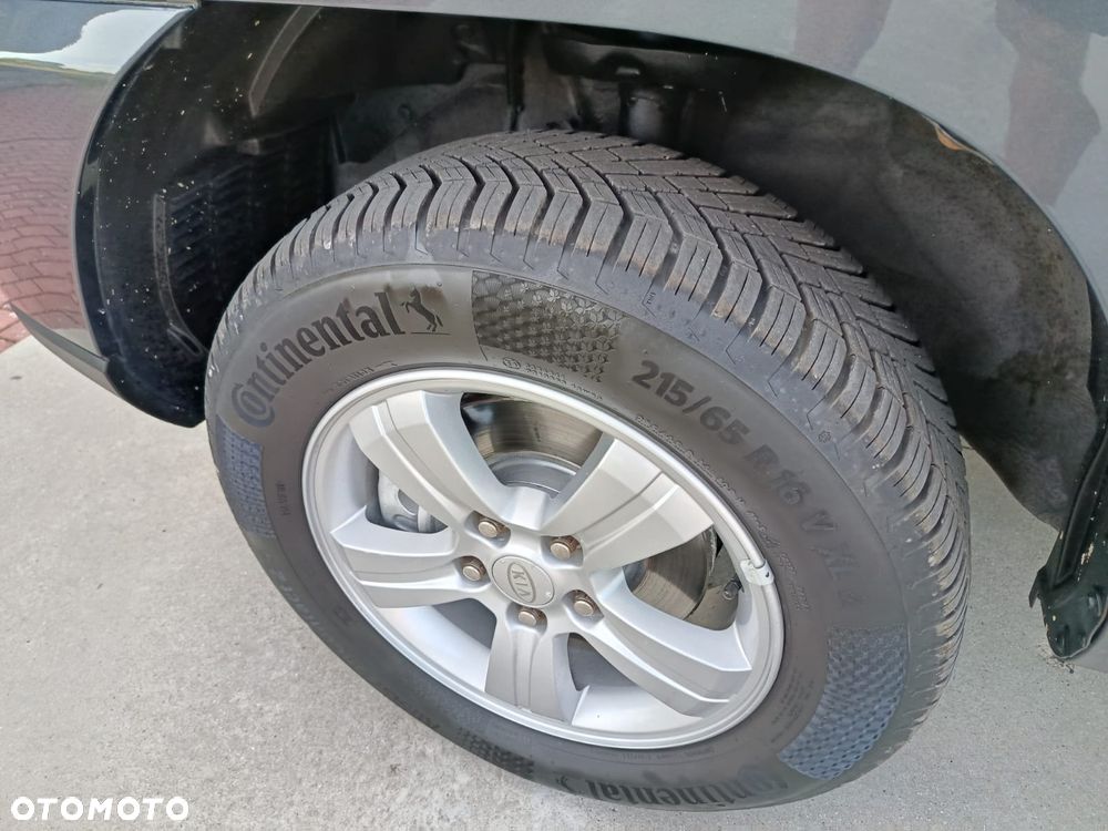 Kia Sportage 2.0 Tour 2WD - 18