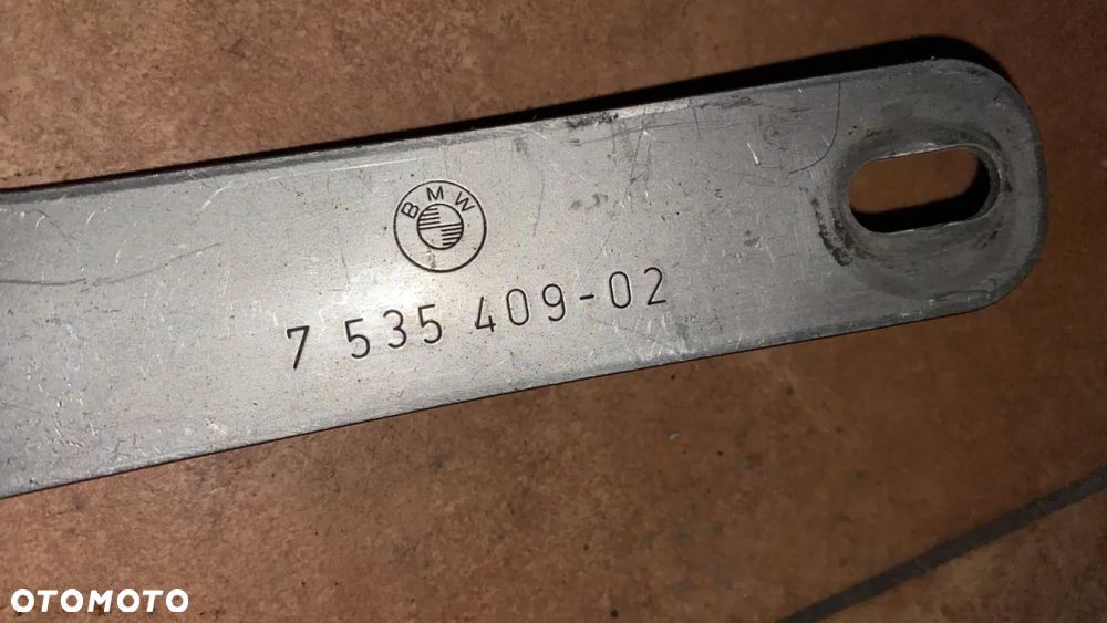 MOCOWANIE WYDECHU BMW E60 7535409 - 3