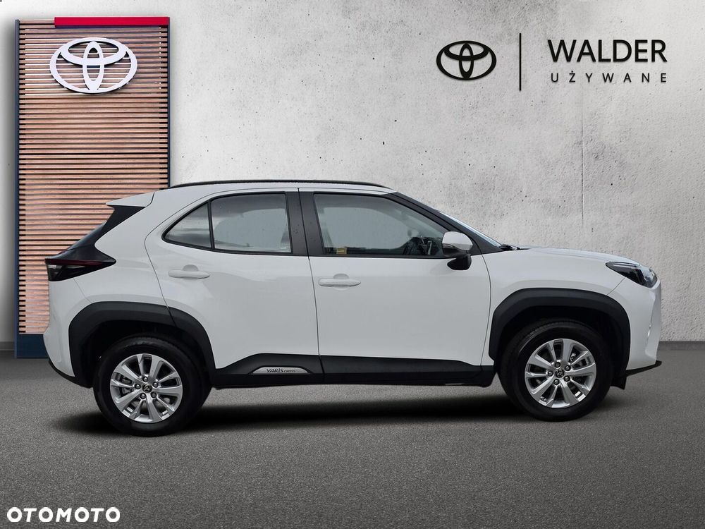 Toyota Yaris Cross Hybrid 1.5 Comfort 4x4 - 7