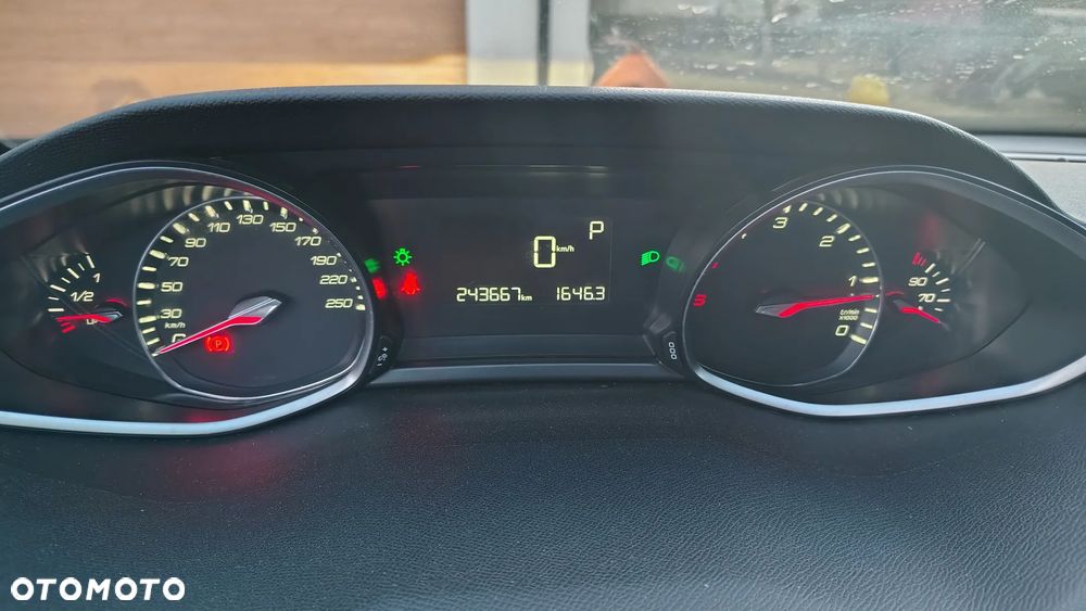 Peugeot 308 BlueHDi FAP 120 EAT6 Stop & Start Allure - 16