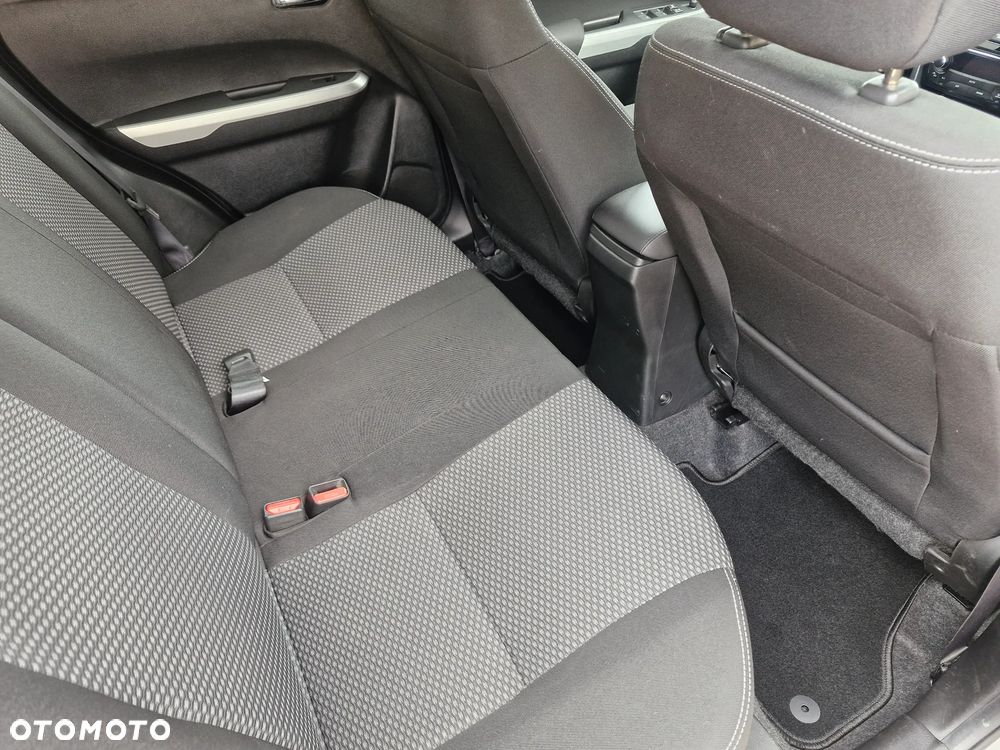 Suzuki Vitara 1.6 (4x4) Allgrip Automatik Comfort - 23