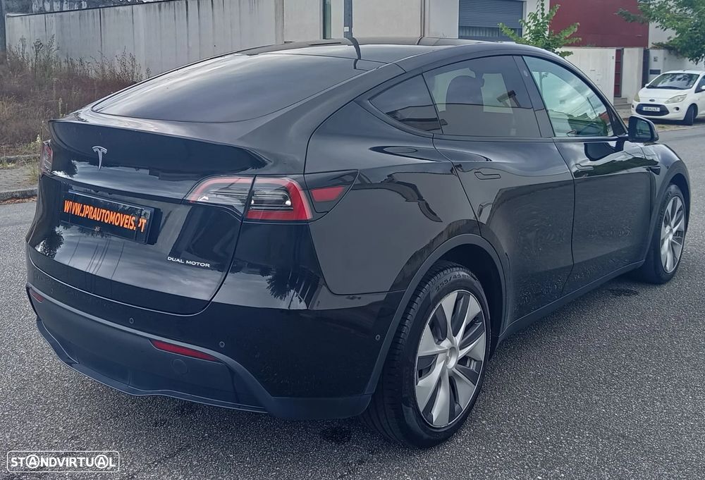 Tesla Model Y Long Range Dual Motor AWD - 7