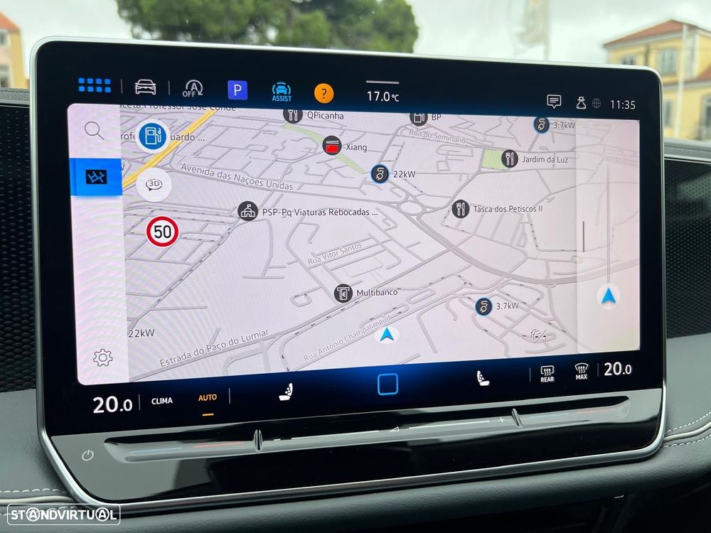 VW Passat Variant 2.0 TDi Business DSG - 24