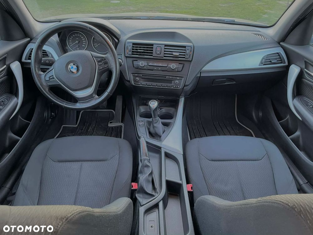 BMW Seria 1 116i - 15